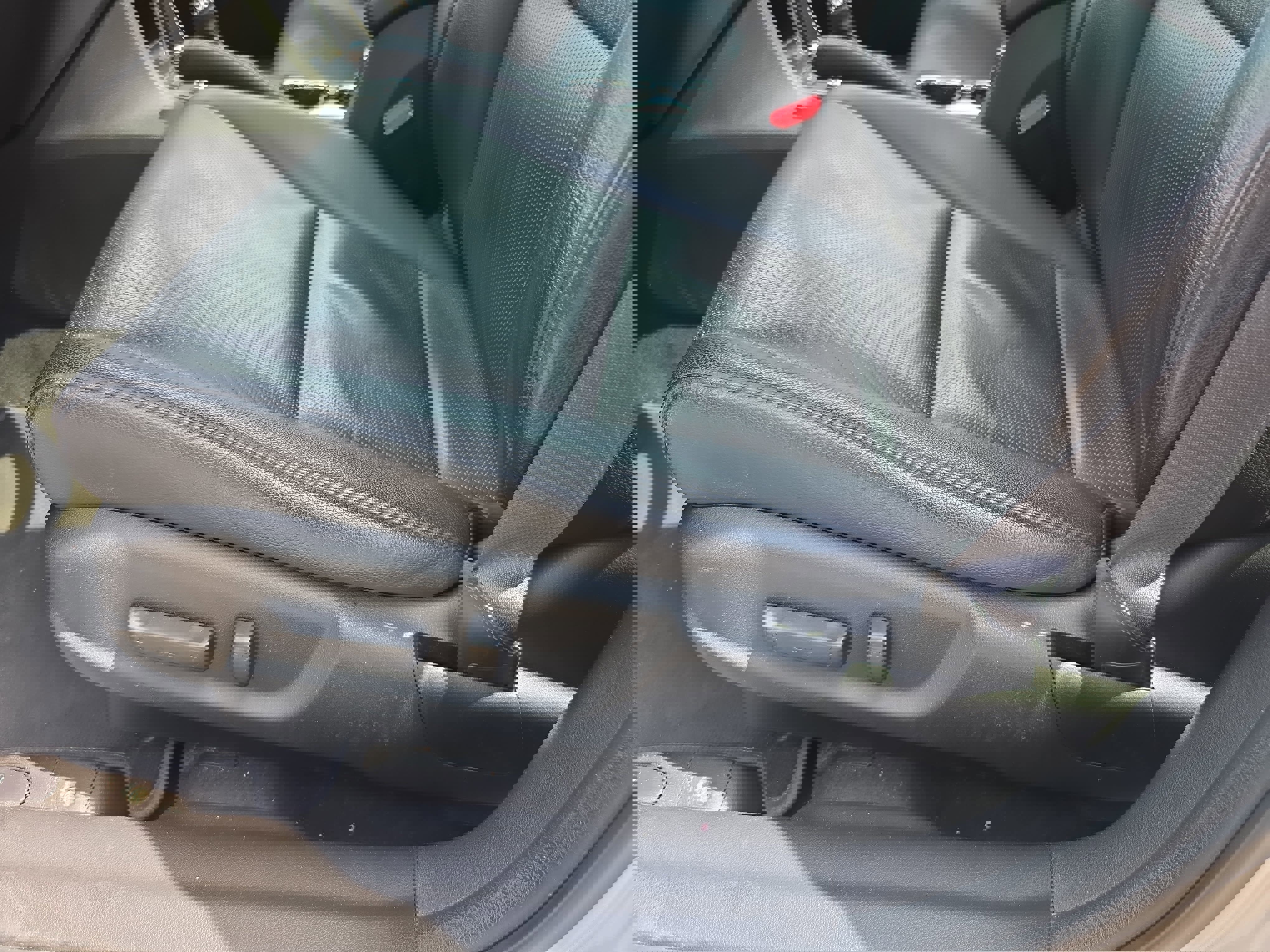 Used 2013 Acura ILX Hybrid w/ Technology Package image 26