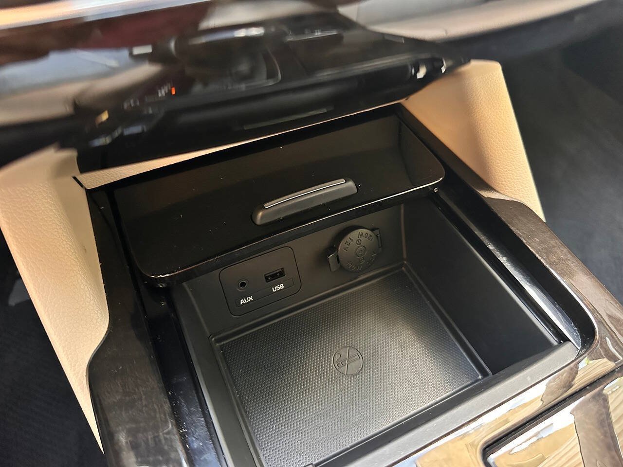 Used 2014 Kia Cadenza Premium w/ Technology Package FWD image 52