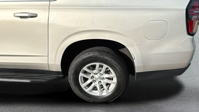 Used 2023 Chevrolet Suburban LT RWD image 41