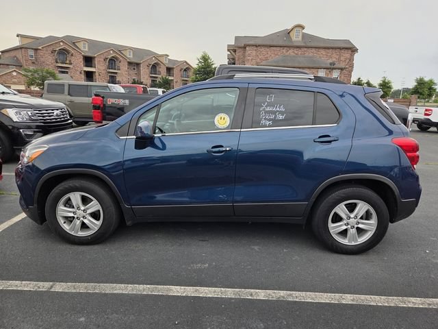 Used 2020 Chevrolet Trax LT w/ LT Convenience Package FWD image 7