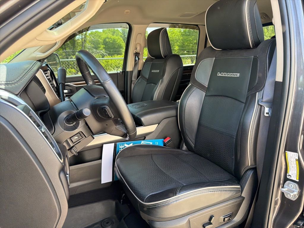 Used 2022 RAM 3500 Laramie AWD/4WD image 25