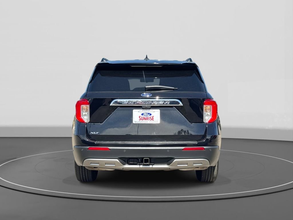 Certified 2022 Ford Explorer XLT w/ Equipment Group 202A image 6