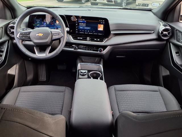 Used 2026 Chevrolet Equinox LT w/ Safety and Technology Package AWD/4WD image 4