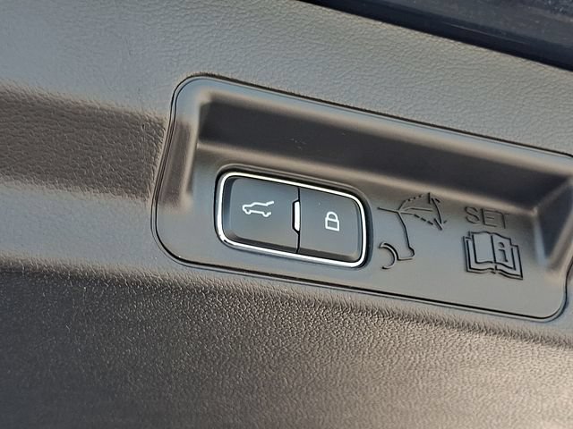 Used 2026 Ford Explorer ST-Line AWD/4WD image 31