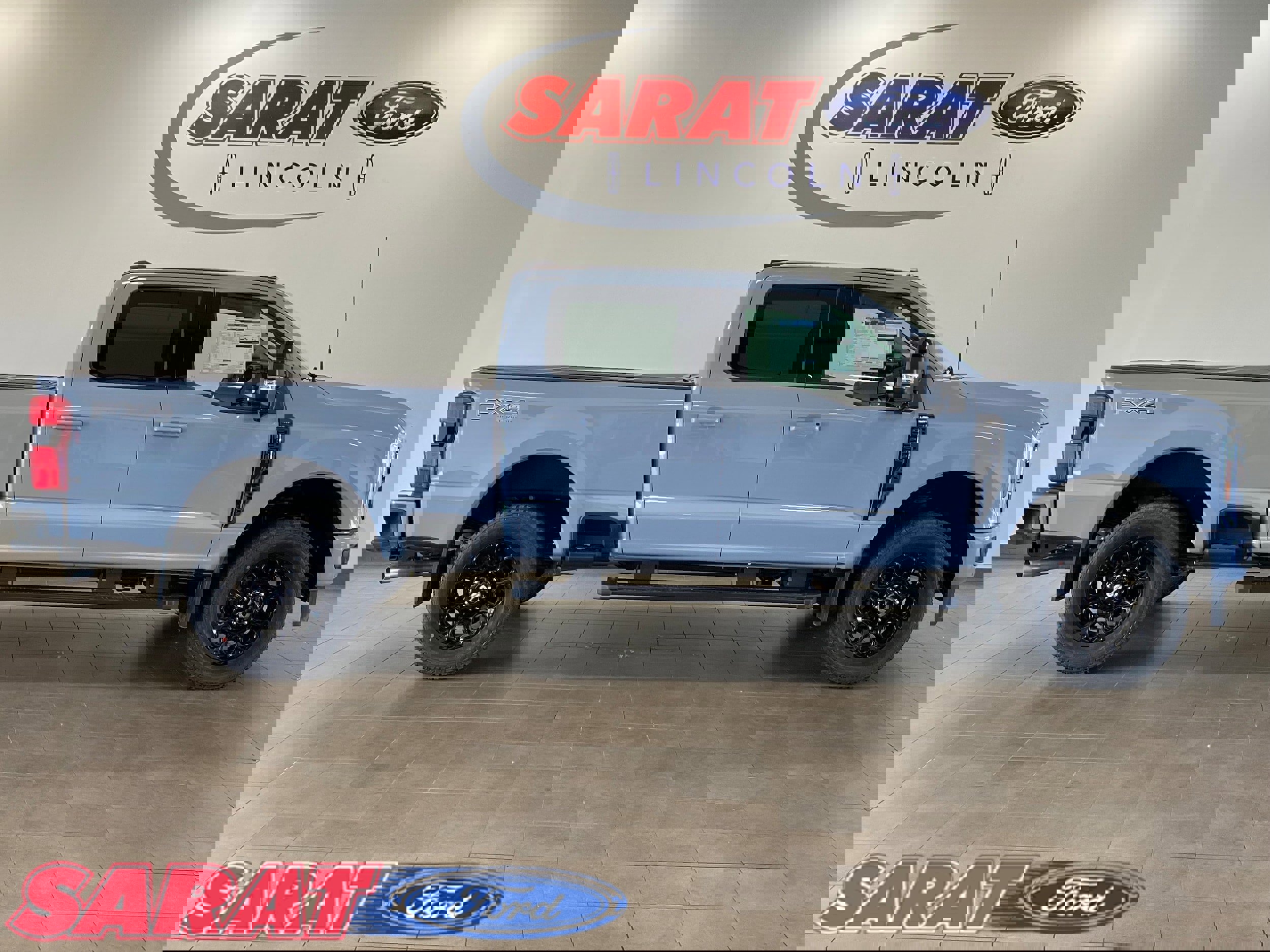 New 2025 Ford F350 Lariat w/ Lariat Ultimate Package