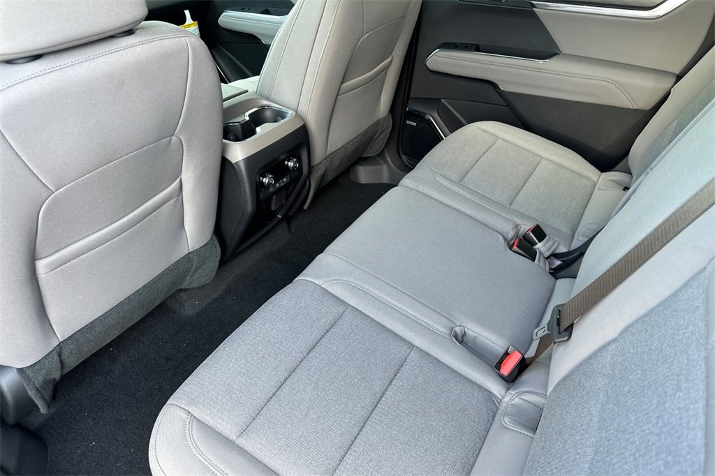 New 2025 GMC Acadia Elevation image 10