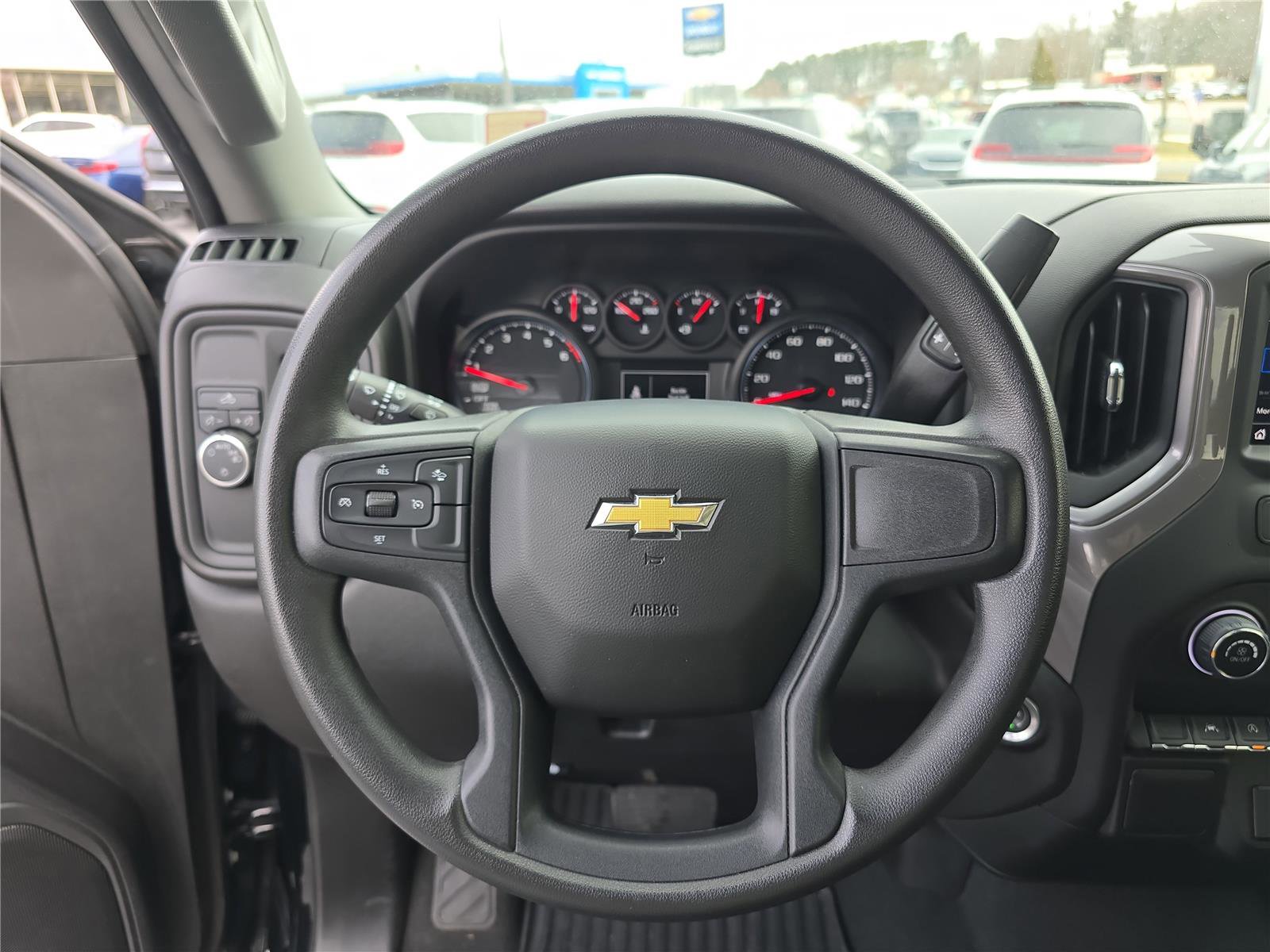 Used 2022 Chevrolet Silverado 1500 Custom image 29
