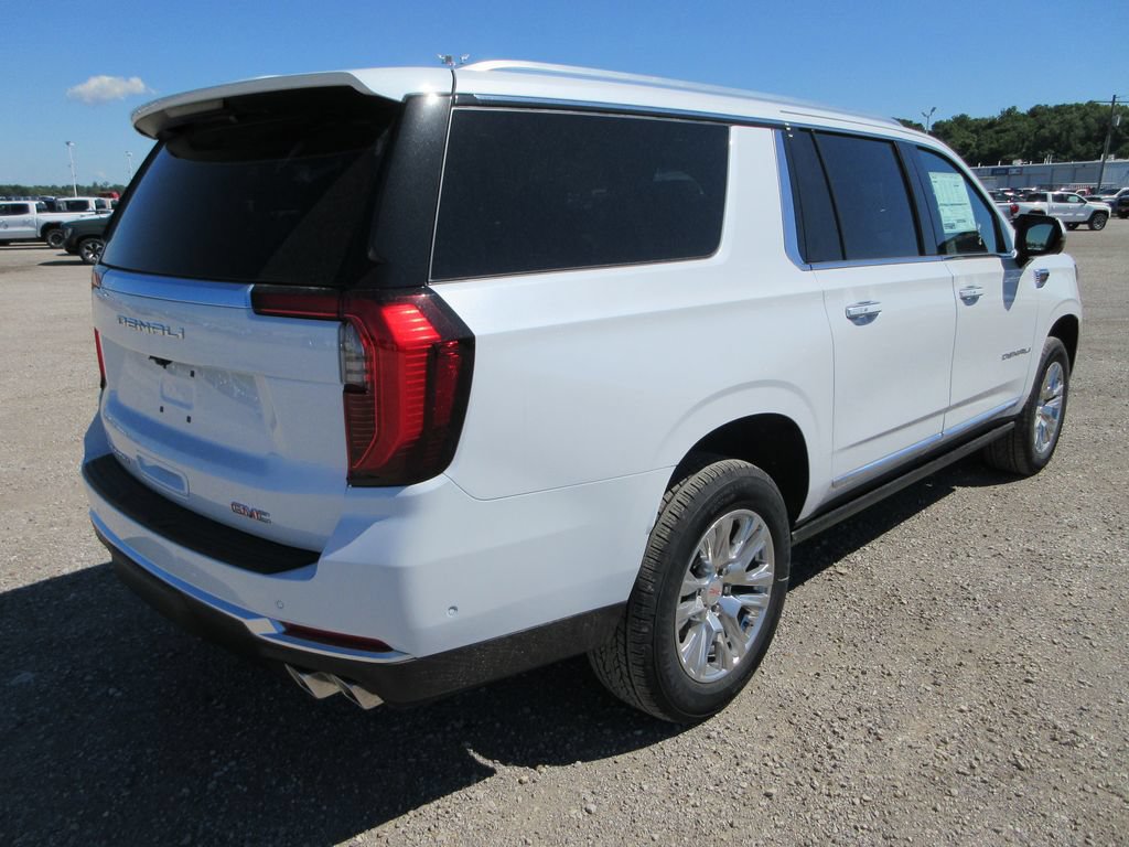 New 2026 GMC Yukon XL Denali w/ Sun & Power Step Package AWD/4WD image 4