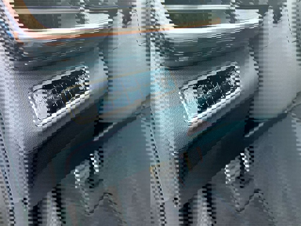 New 2026 Buick Envision Sport Touring image 16