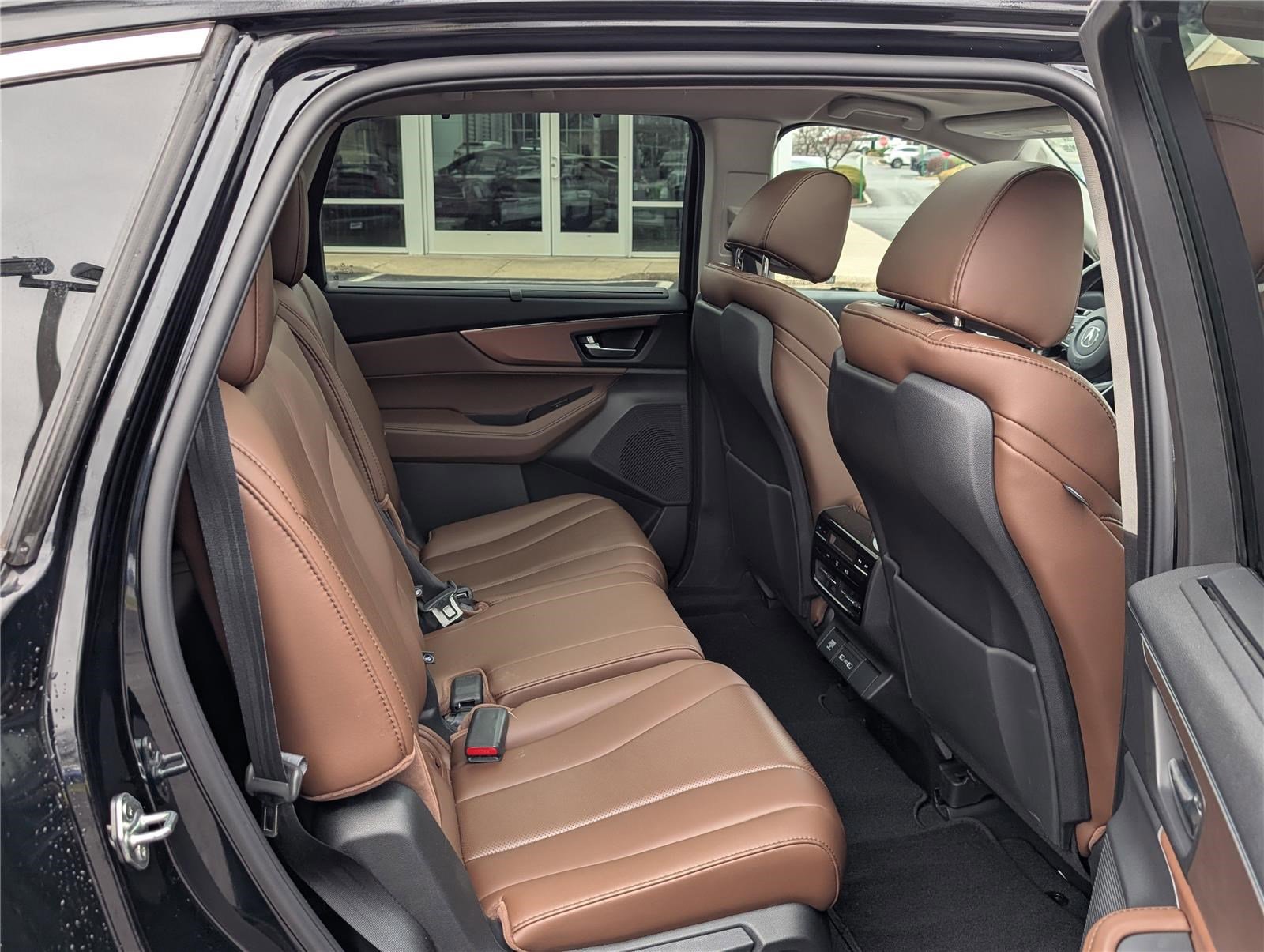 Used 2022 Acura MDX SH-AWD w/ Technology Package image 11