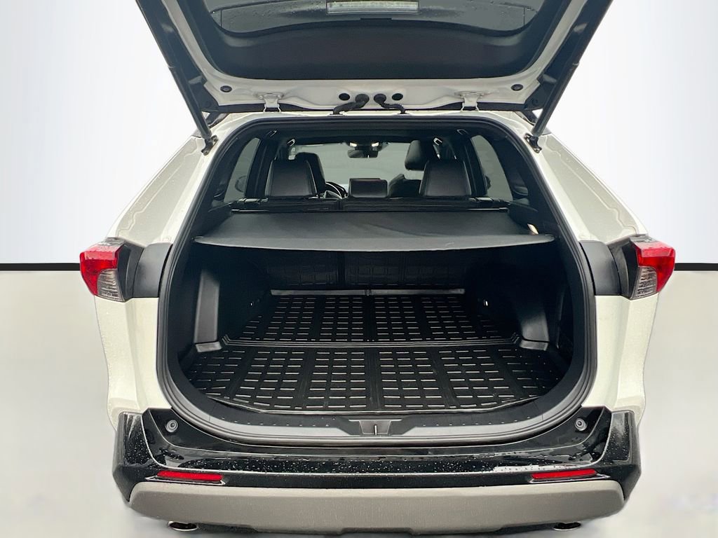 Used 2022 Toyota RAV4 XSE w/ XSE Grade Weather Package image 29