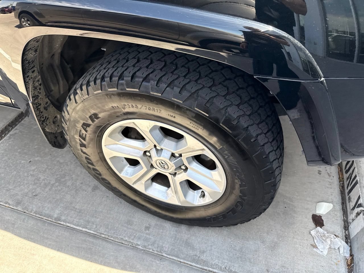 Used 2019 Toyota 4Runner SR5 AWD/4WD image 9