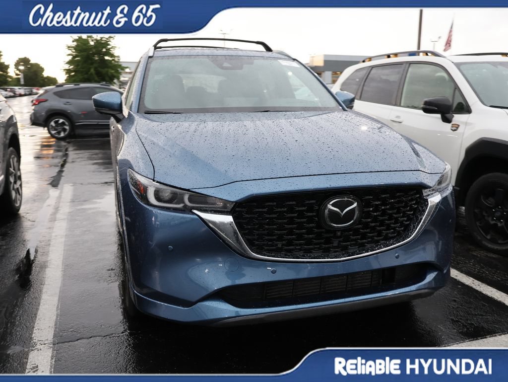 Used 2023 MAZDA CX-5 Signature AWD/4WD image 2