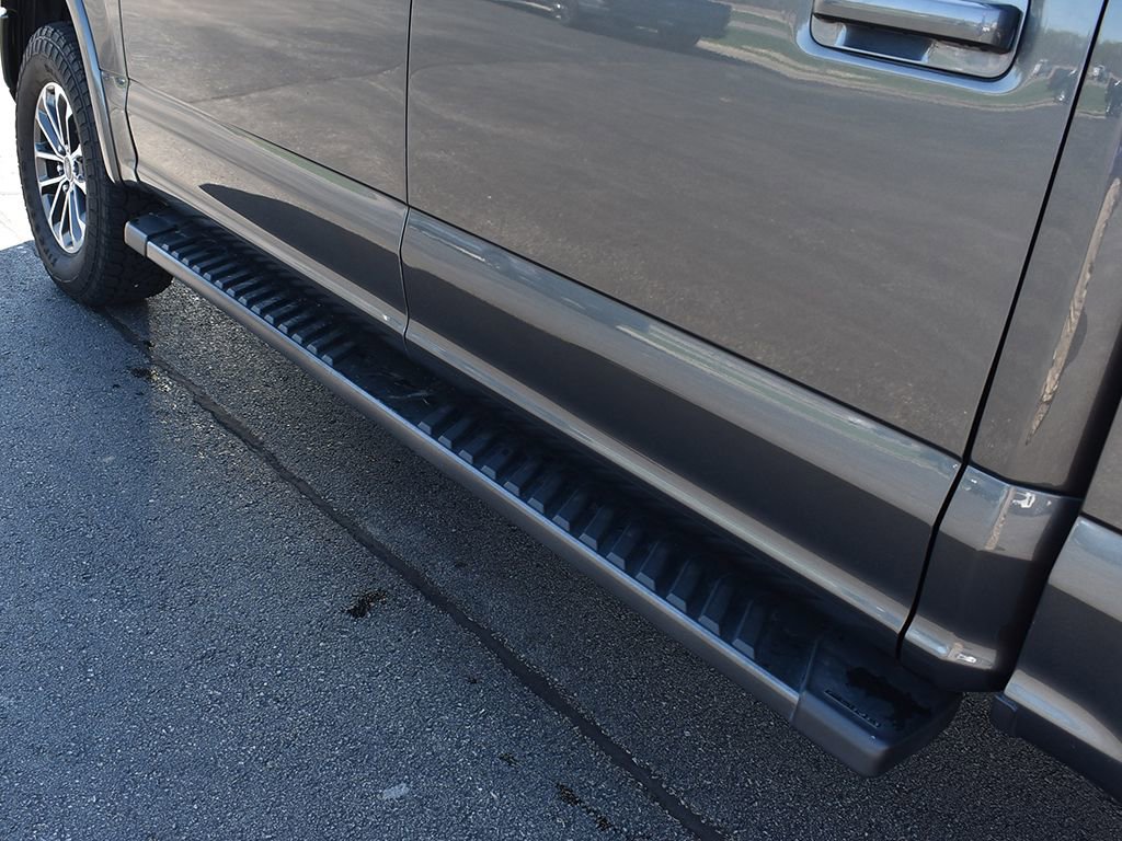 Used 2018 Ford F150 XLT w/ Equipment Group 302A Luxury AWD/4WD image 16