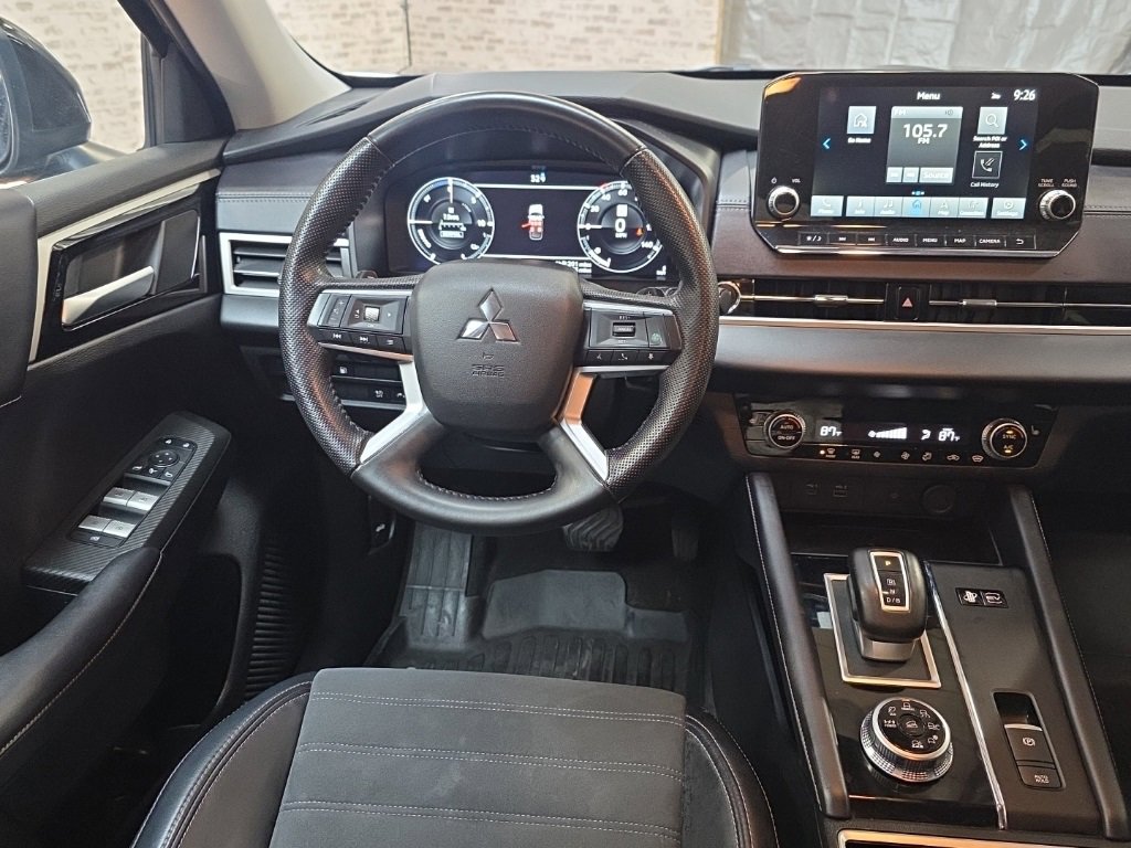 Used 2024 Mitsubishi Outlander SEL image 18