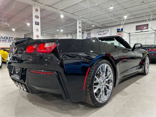 Used 2018 Chevrolet Corvette Stingray Convertible w/ Carbon Flash Badge Package RWD image 4