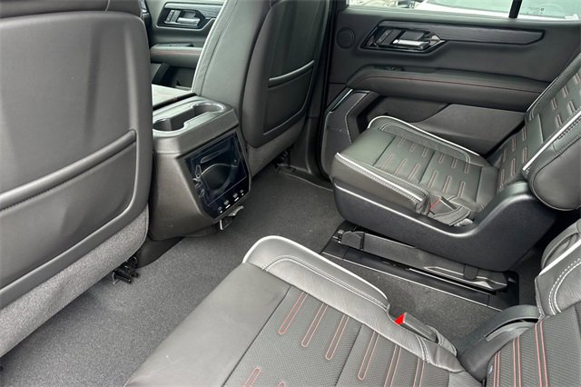 New 2026 GMC Yukon AT4 Ultimate image 12