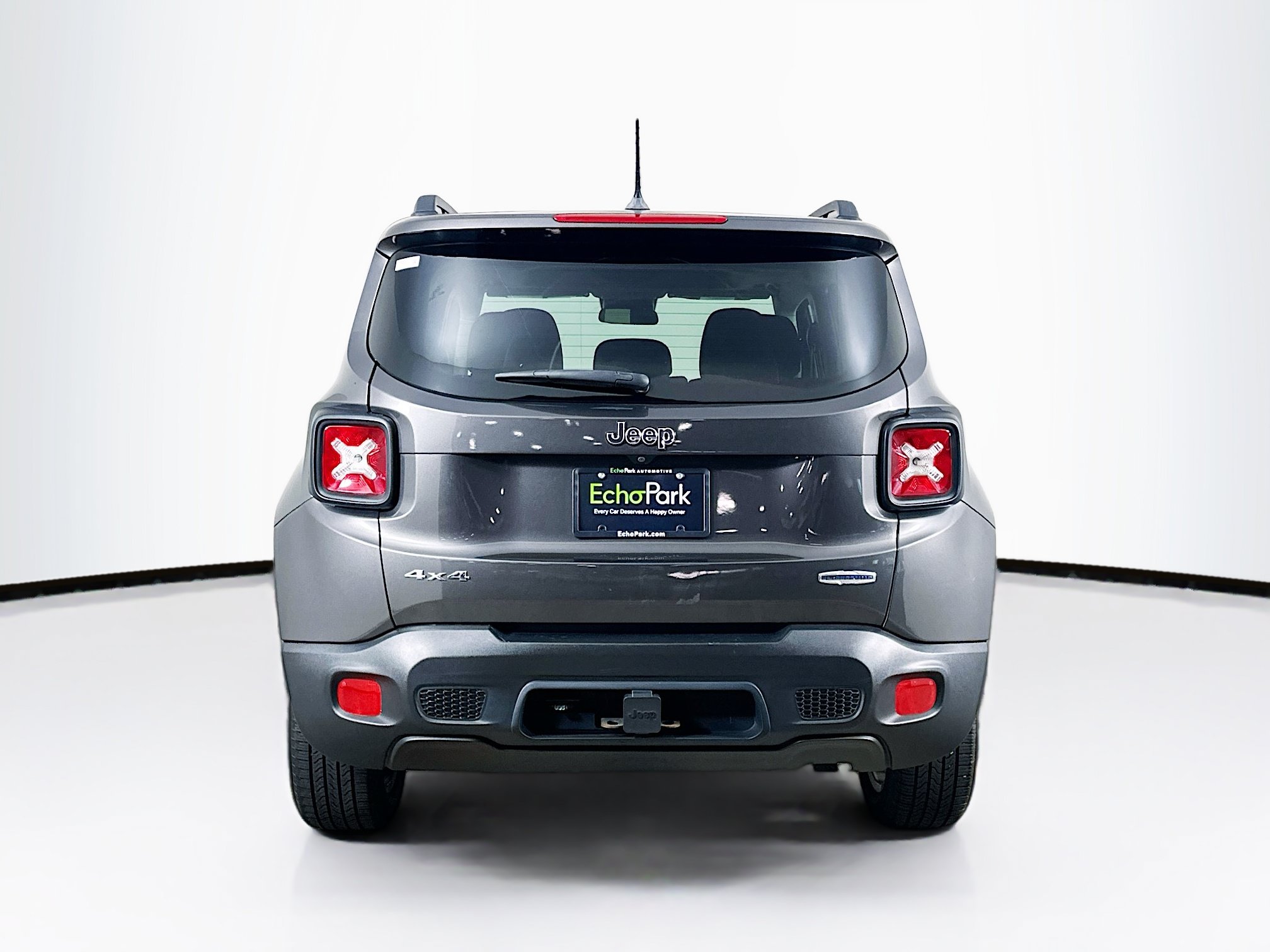 Used 2017 Jeep Renegade Latitude w/ Cold Weather Group AWD/4WD image 7