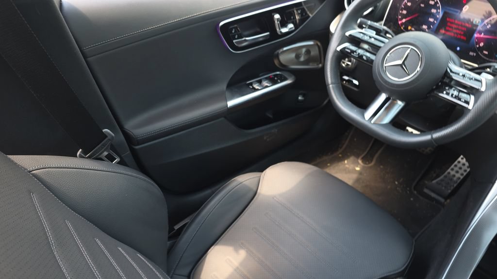 Certified 2024 Mercedes-Benz C 300 Sedan image 25