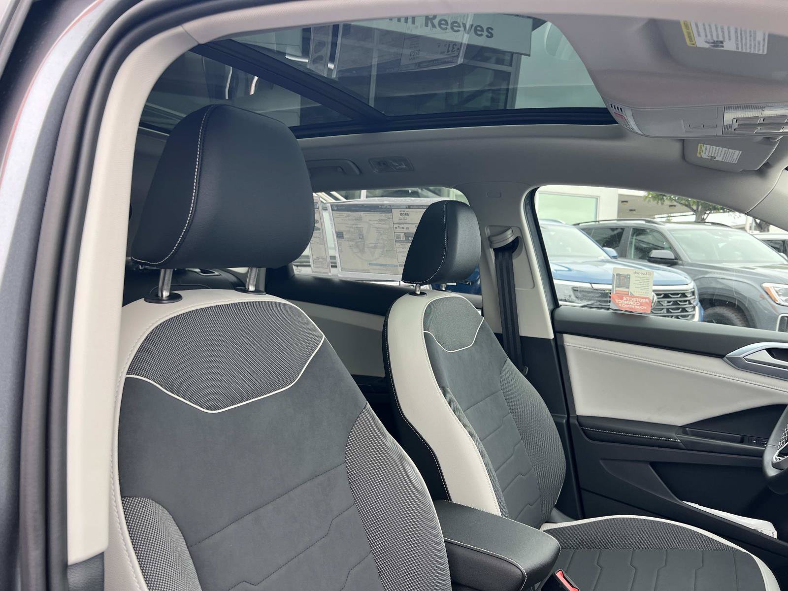 New 2026 Volkswagen Taos SE FWD image 31