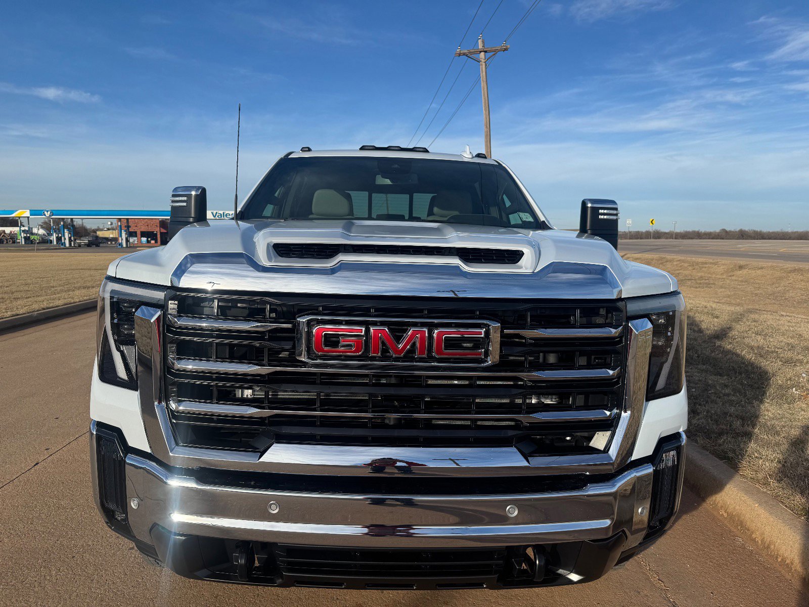 New 2026 GMC Sierra 2500 SLT w/ SLT Premium Package image 8