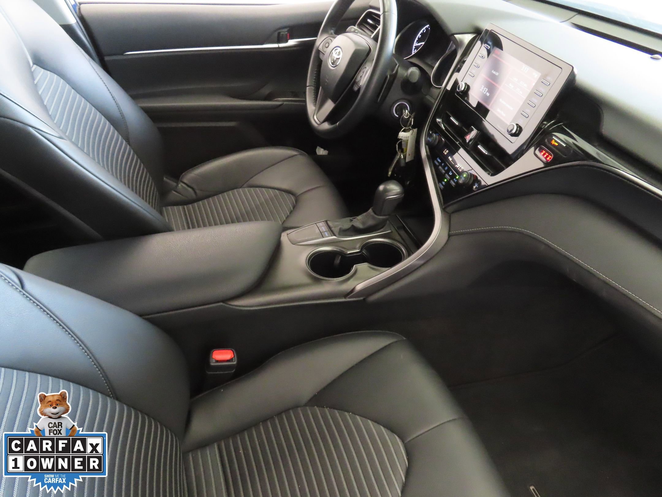 Used 2024 Toyota Camry SE image 26