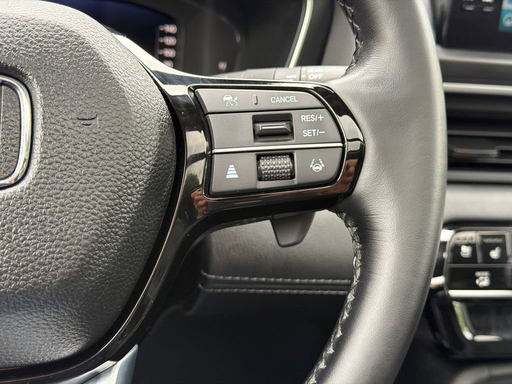 Used 2024 Honda Pilot Elite image 21