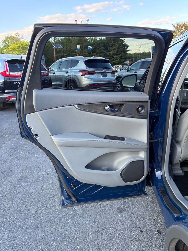 Used 2020 Lincoln Nautilus Reserve w/ Cargo Utility Package AWD/4WD image 47