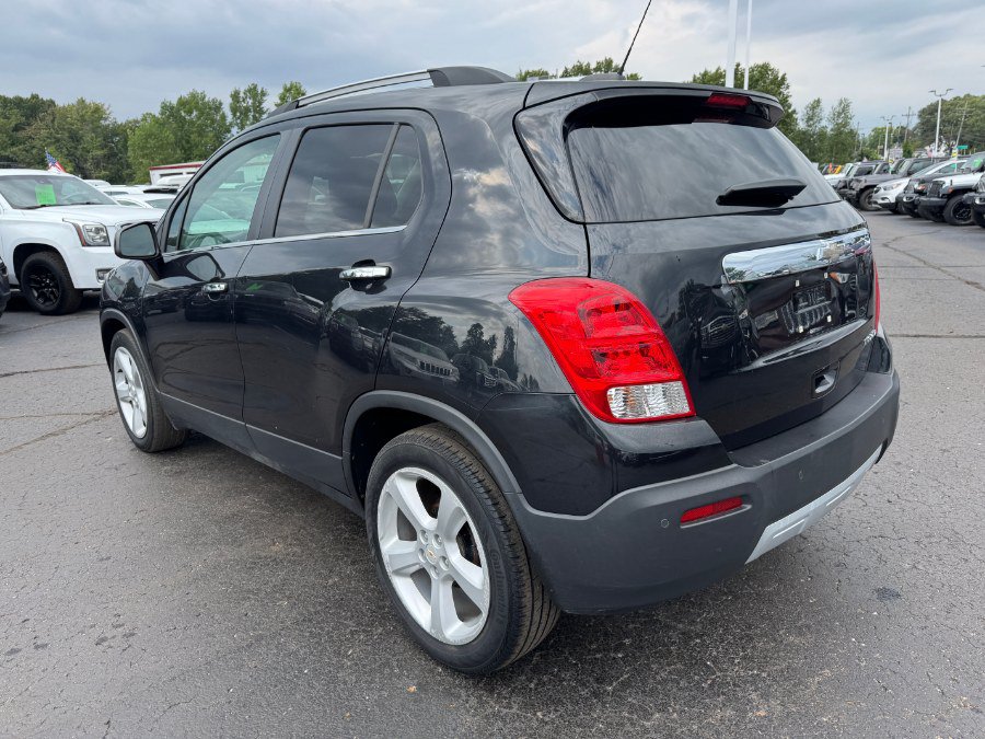 Used 2015 Chevrolet Trax LTZ w/ LPO, Cargo Package FWD image 3