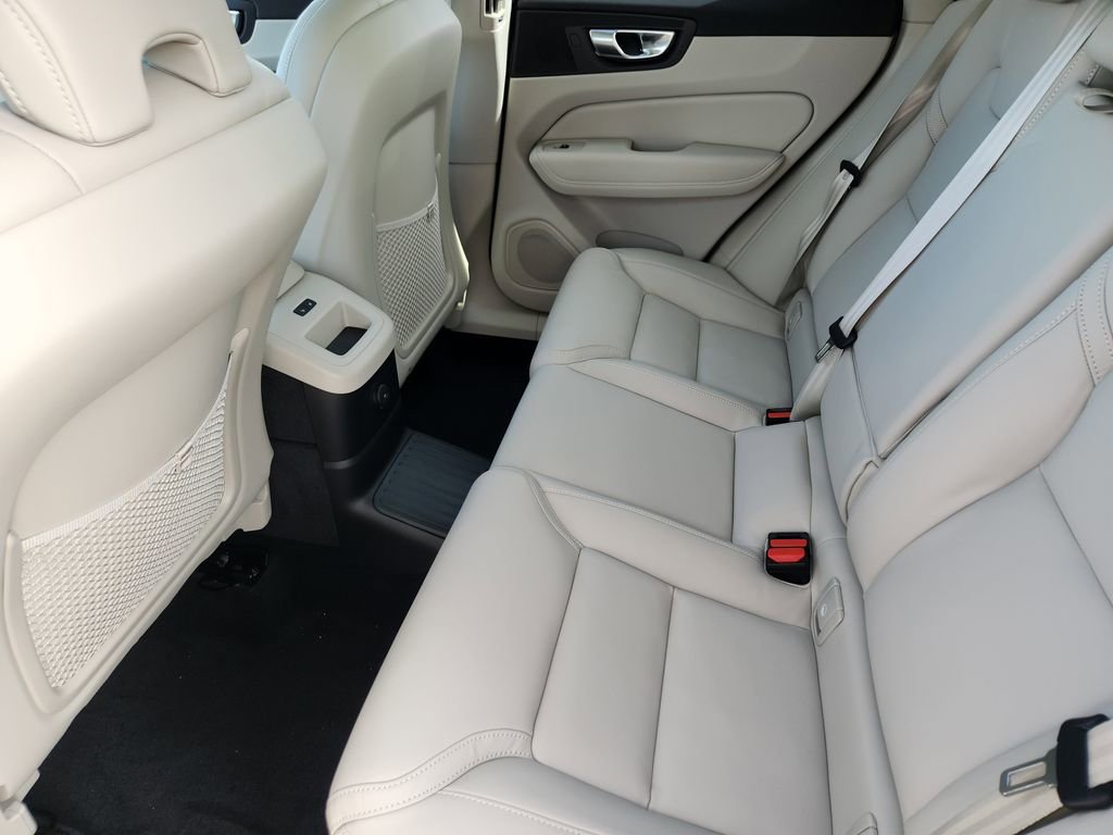 New 2026 Volvo XC60 T8 Ultra w/ Protection Package Premier image 19
