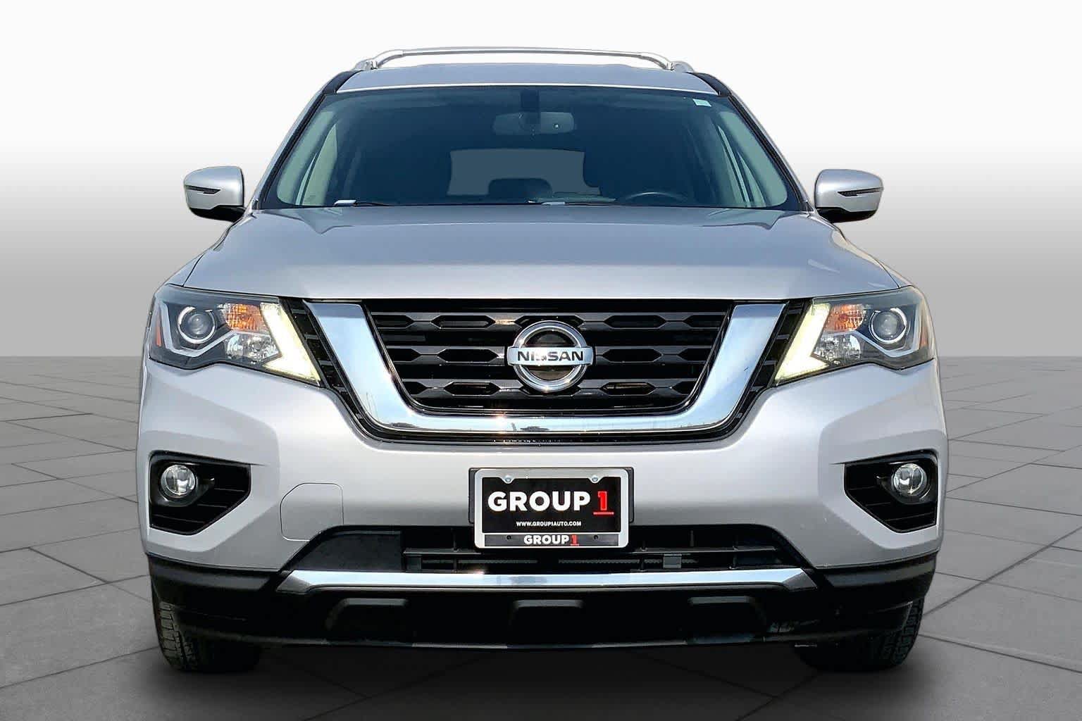 Used 2019 Nissan Pathfinder SV AWD/4WD image 3