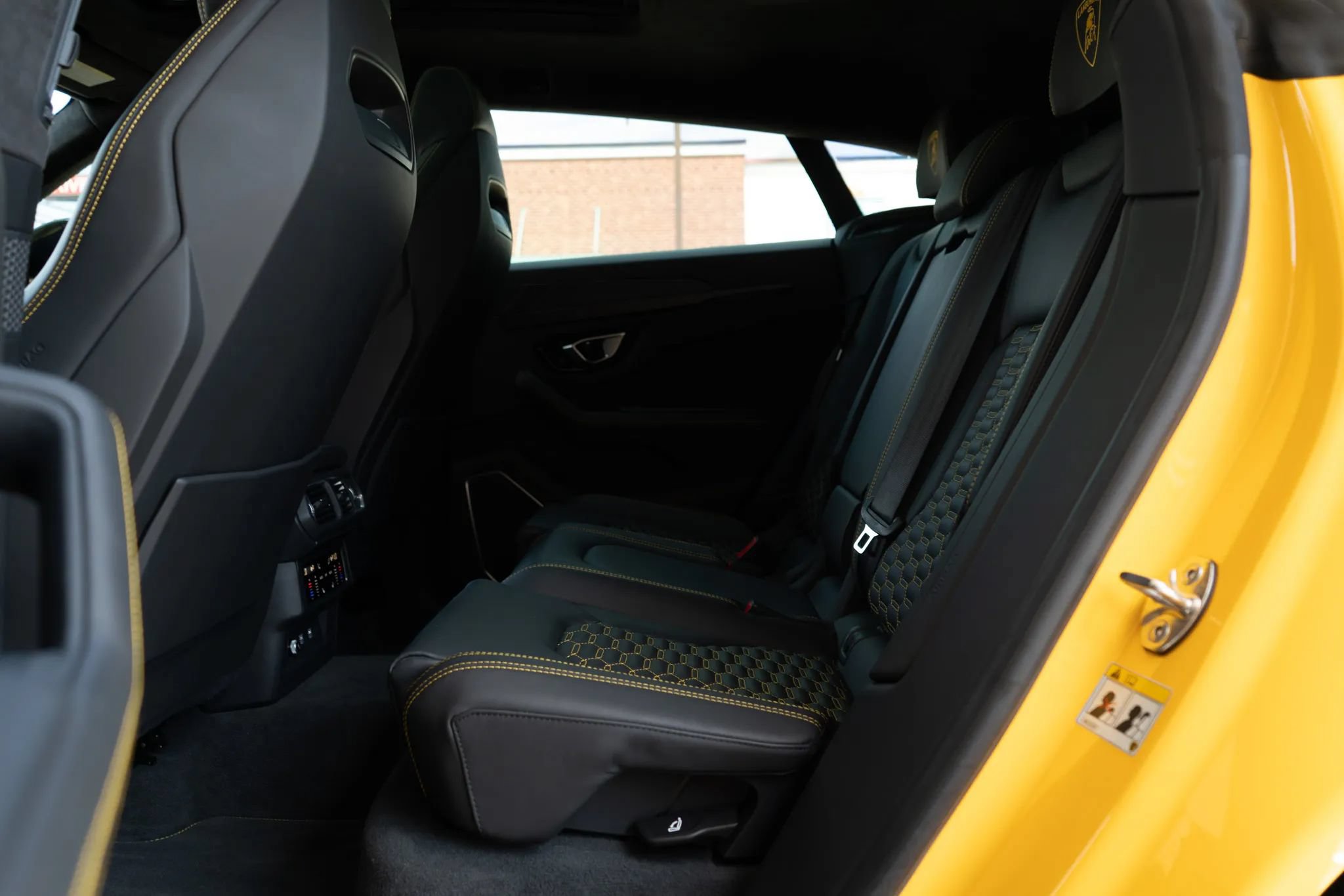 Used 2021 Lamborghini Urus AWD/4WD image 58