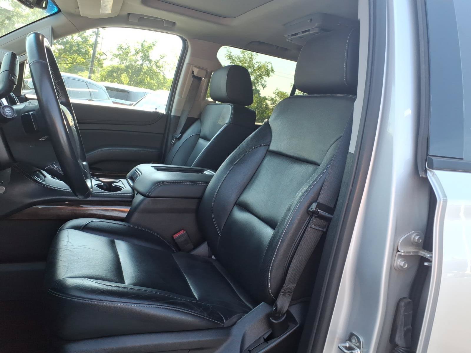 Used 2019 Chevrolet Tahoe LT w/ RST Edition AWD/4WD image 12