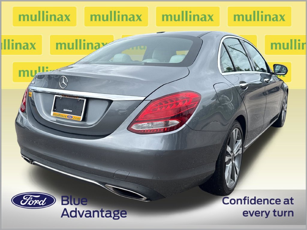 Used 2018 Mercedes-Benz C 300 Sedan image 4