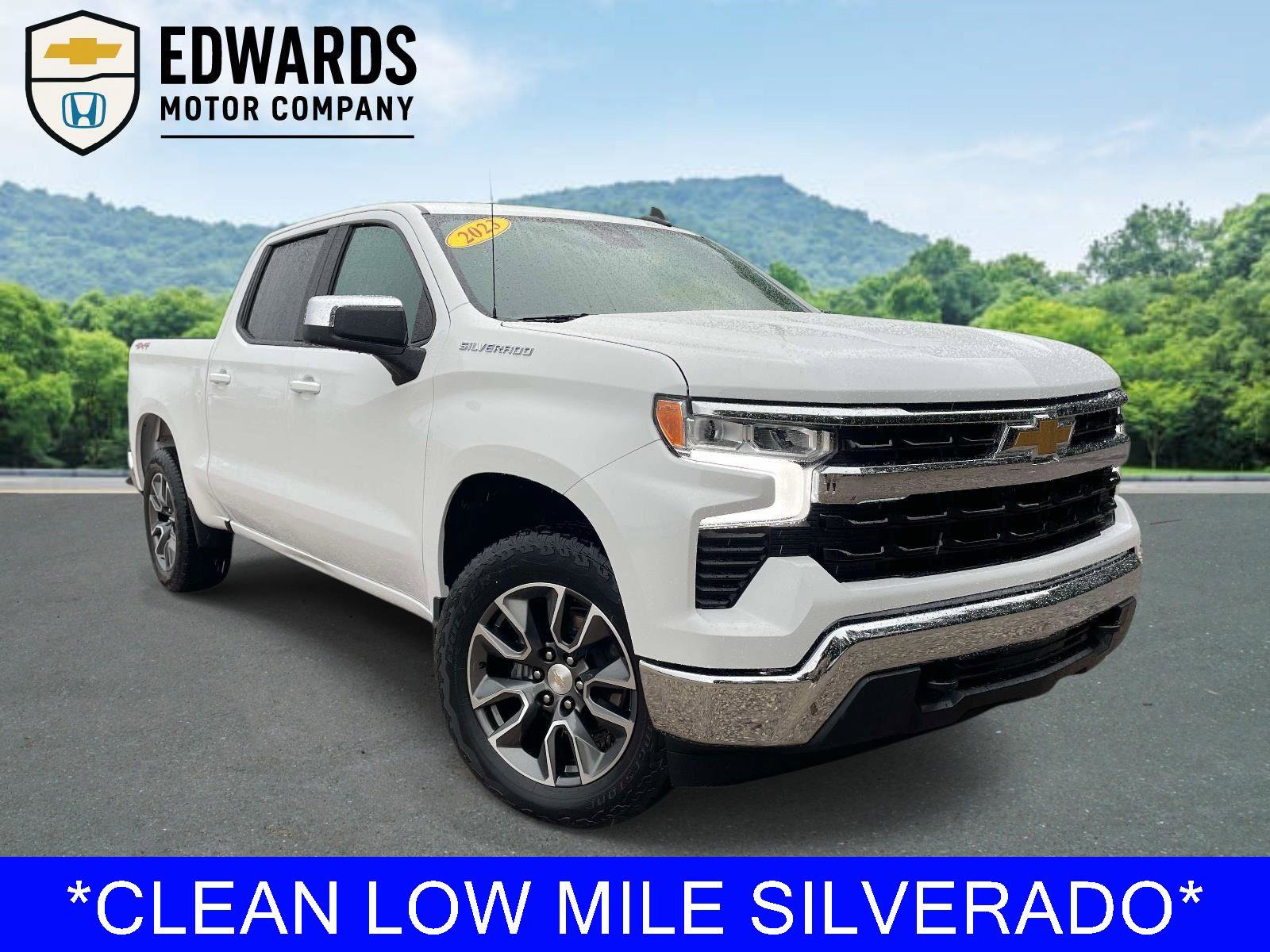 Used 2023 Chevrolet Silverado 1500 LT AWD/4WD image 1