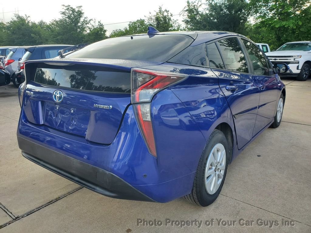 Used 2017 Toyota Prius Two FWD image 9