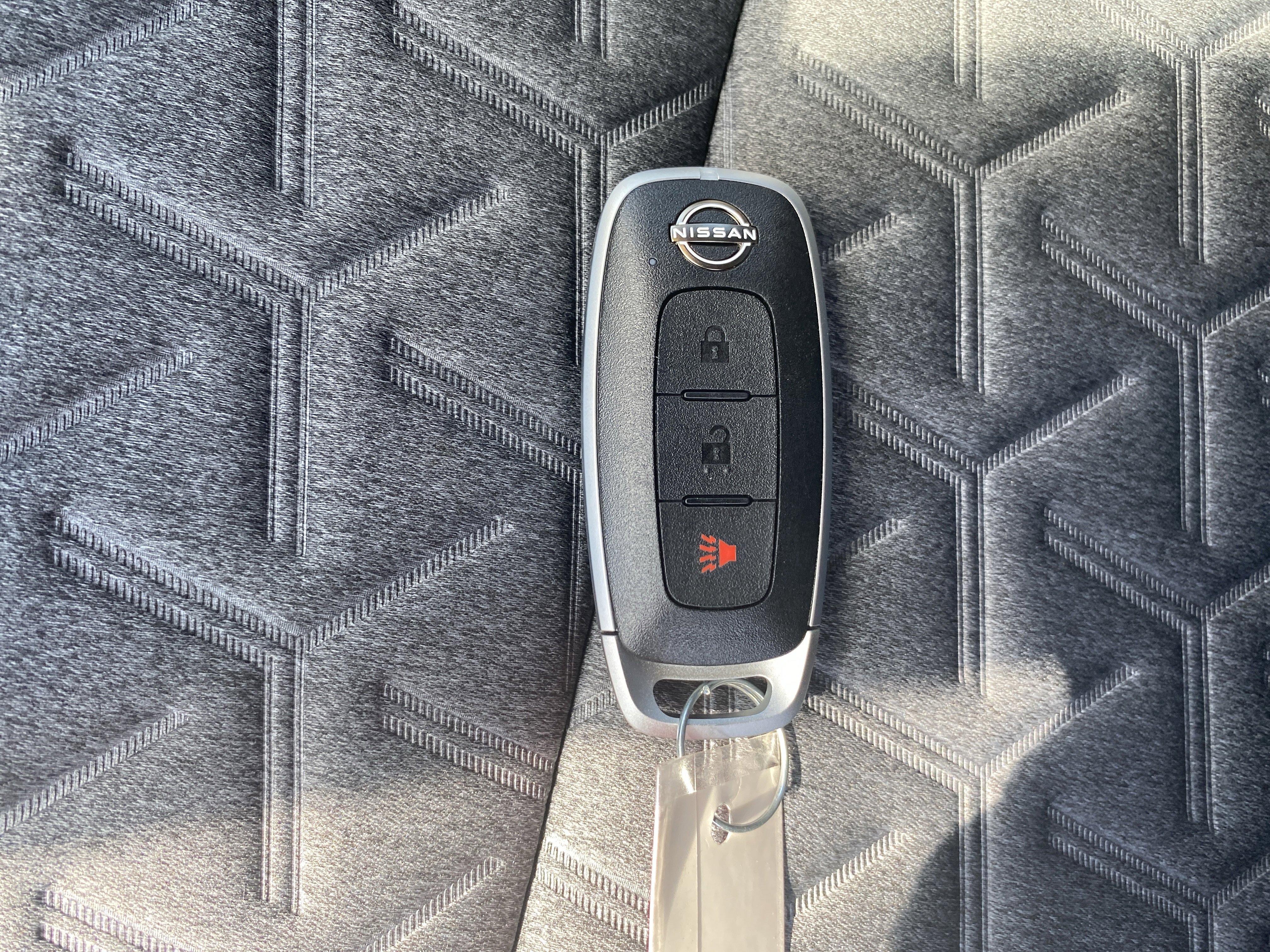 New 2025 Nissan Kicks SV w/ Illumination Package image 25