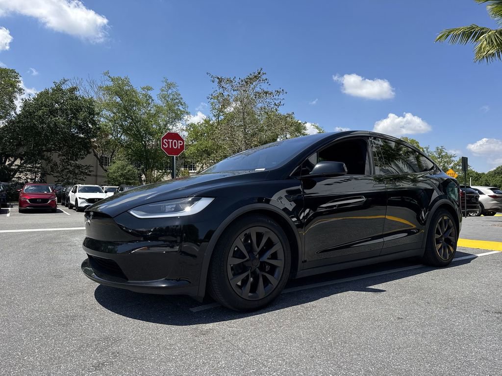 Used 2024 Tesla Model X image 29