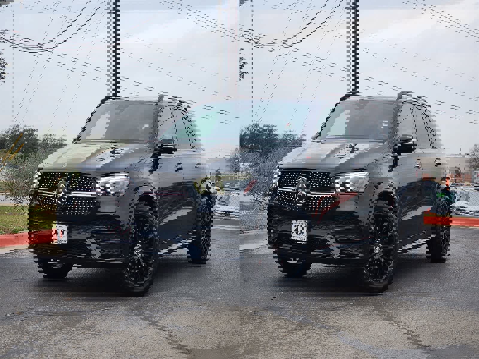 Used 2020 Mercedes-Benz GLE 350 4MATIC image 1