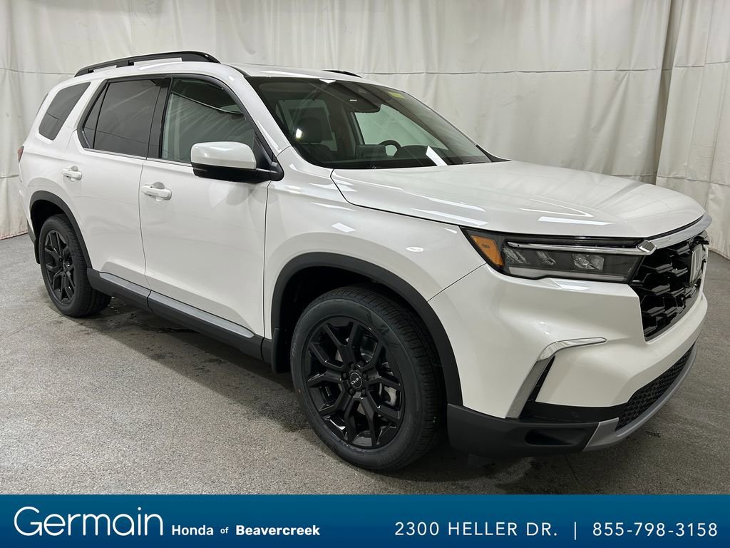 New 2025 Honda Pilot Touring image 1