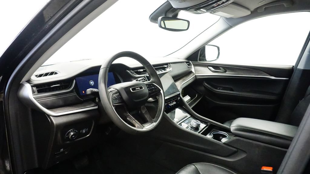 Certified 2023 Jeep Grand Cherokee L Limited image 27