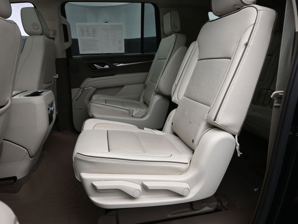Used 2023 GMC Yukon XL Denali w/ Max Trailering Package image 11