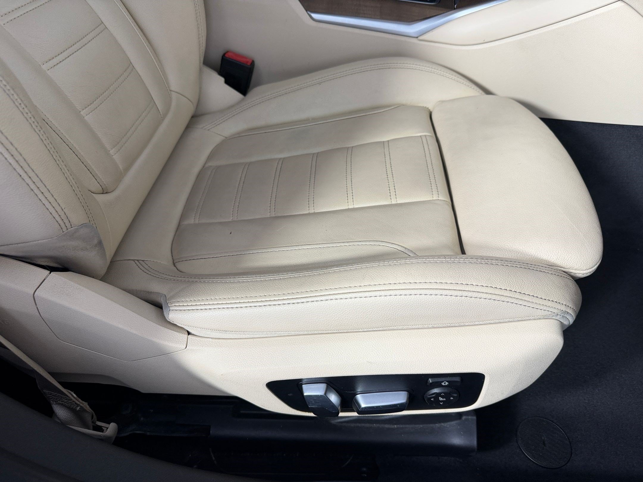 Used 2020 BMW 330i Sedan w/ Convenience Package RWD image 35