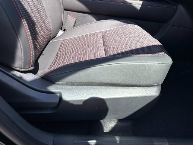 New 2027 Nissan Kicks SR FWD image 14