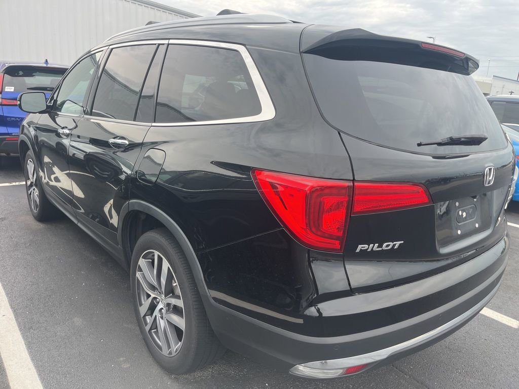 Used 2017 Honda Pilot Touring image 4
