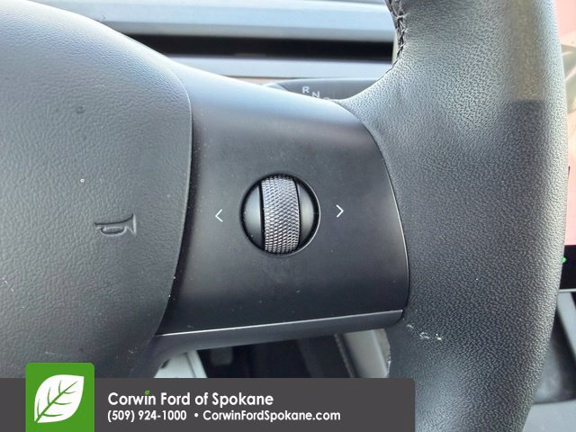 Used 2024 Tesla Model Y Long Range AWD/4WD image 27