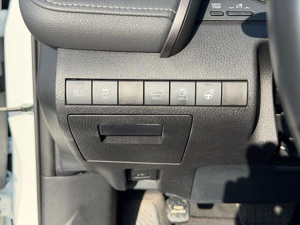 Certified 2024 Toyota Camry SE w/ Cold Weather Package image 19