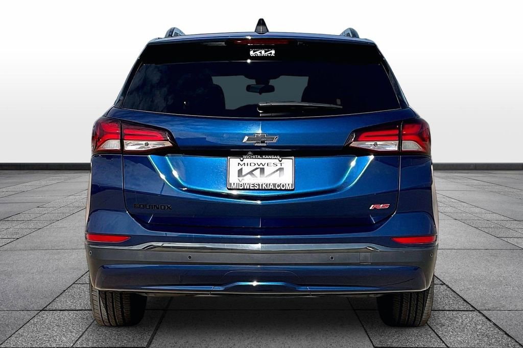 Used 2022 Chevrolet Equinox RS w/ RS Leather Package FWD image 4