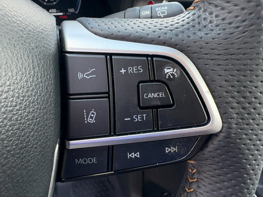Used 2025 Toyota Sienna XLE Woodland Edition AWD/4WD image 14