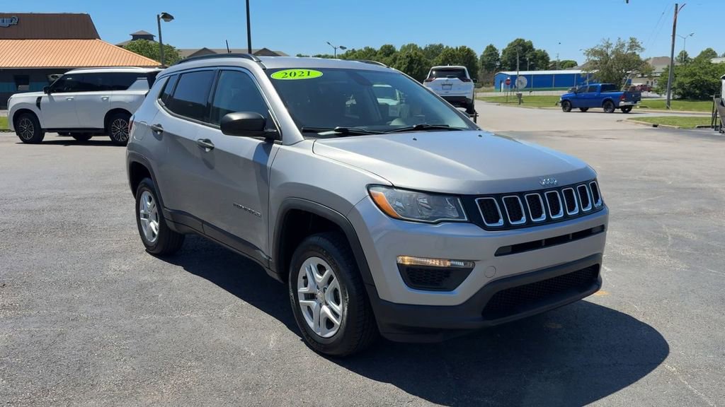 Used 2021 Jeep Compass Sport w/ Cold Weather Group AWD/4WD image 9